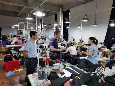 赤壁 優(yōu)化營(yíng)商環(huán)境激發(fā)市場(chǎng)活力，市場(chǎng)調(diào)研助力精準(zhǔn)施策